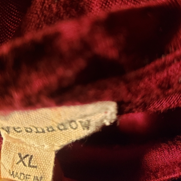 XL Top - Picture 4 of 4